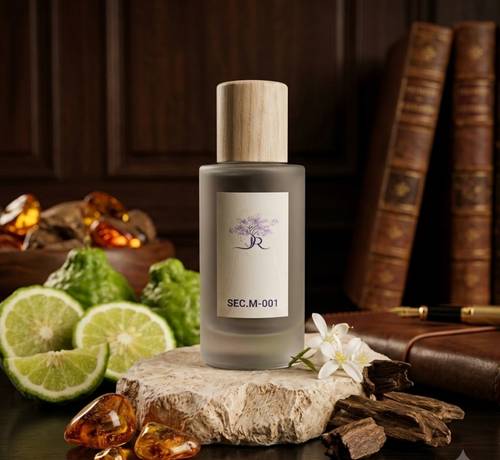   عطر SEC.M-001 | توازن الحمضيات والخشب