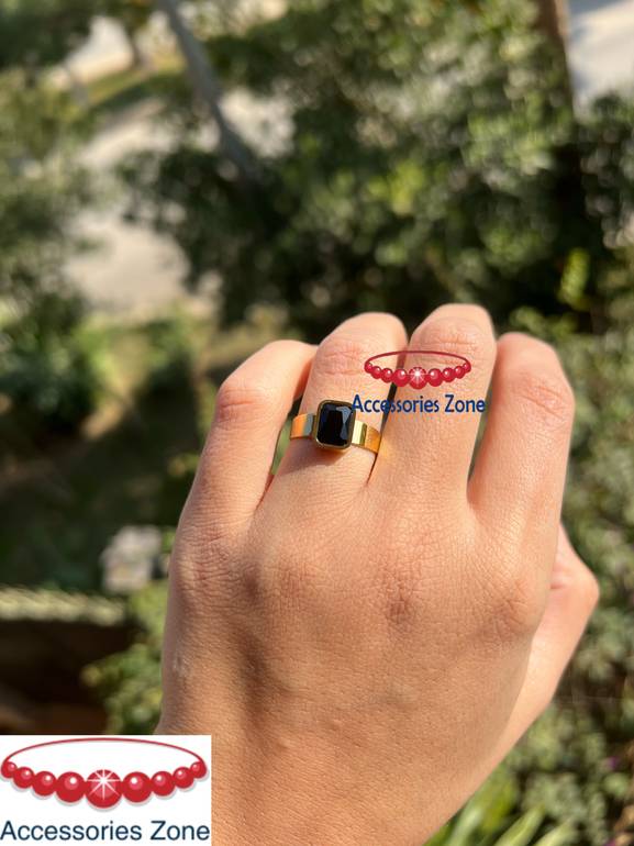 Free size ring with black stone