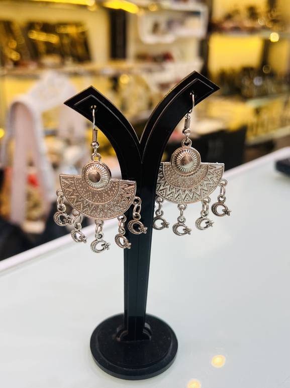 Silver earring 