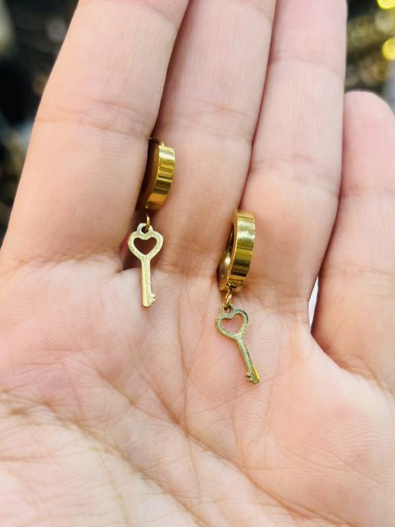Earring 19