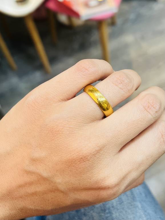 Gold band