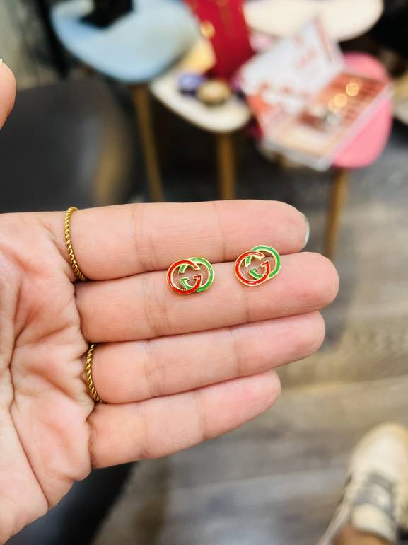 Earring 