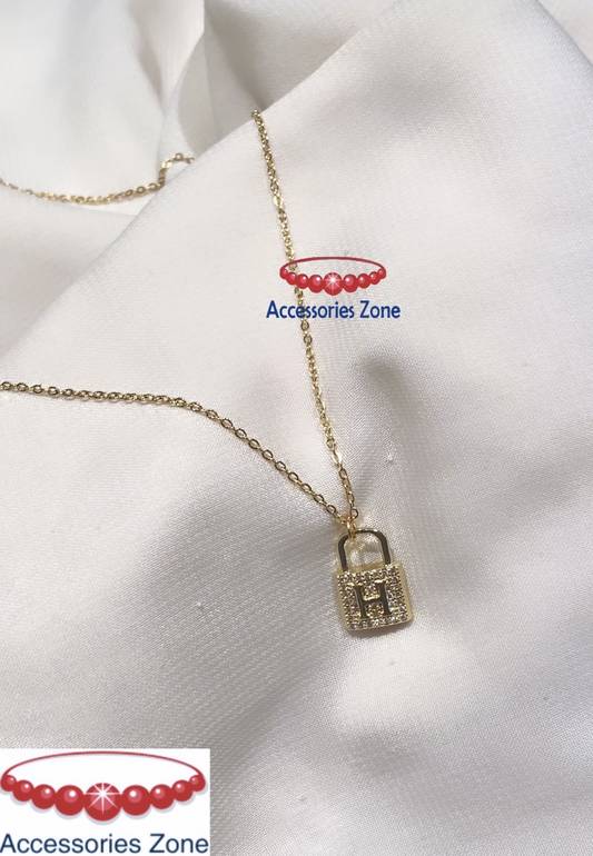 Short necklace 