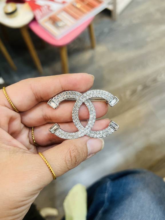 Silver brooch Chan*l
