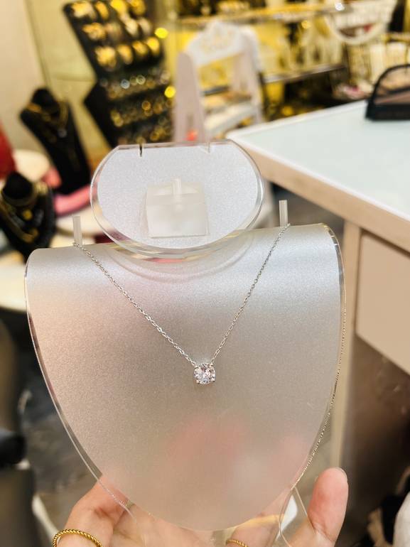 Stone necklace silver color 