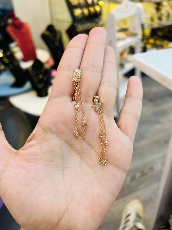 Star earring