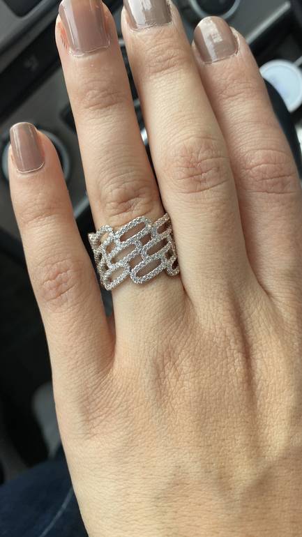 Elegant ring 💍 