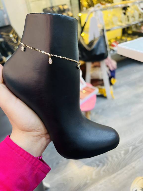 Anklet 