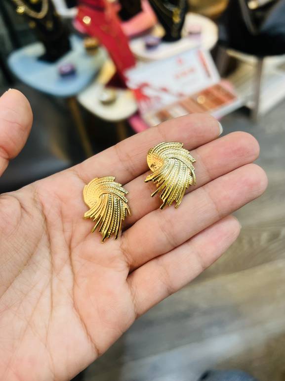 Earring 8