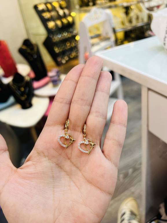Heart ❤️ earring 2