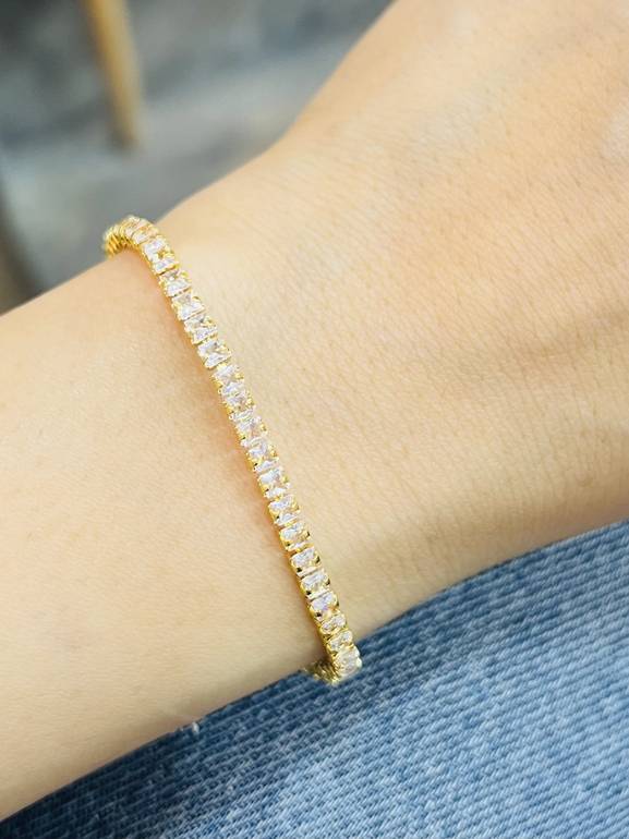 Gold tennis bracelet 2