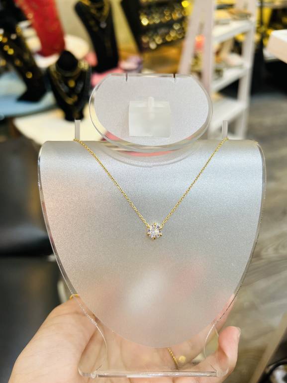 Stone necklace gold color 