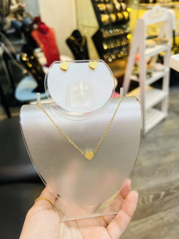 Gold heart set 