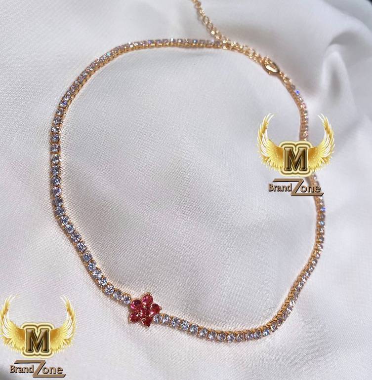 Short necklace 