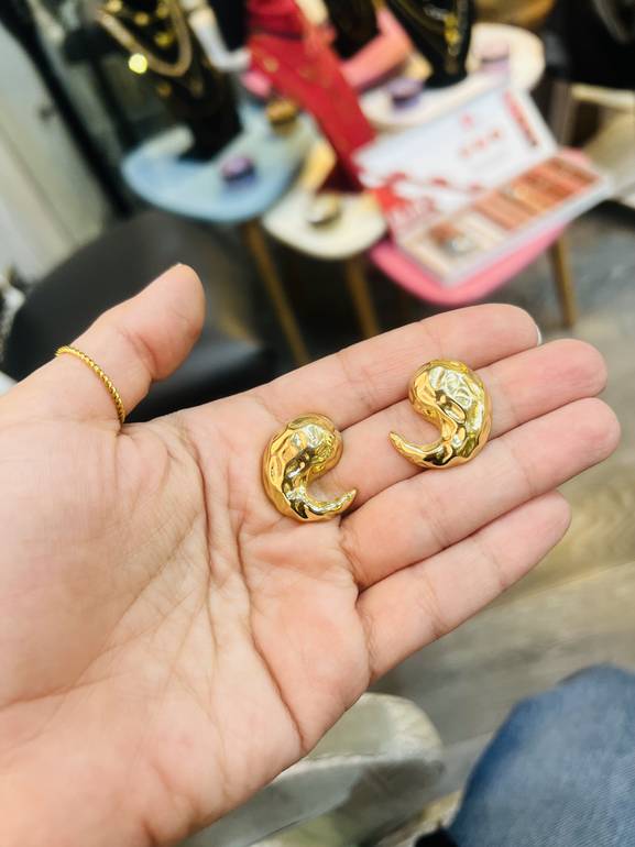 Earring 10