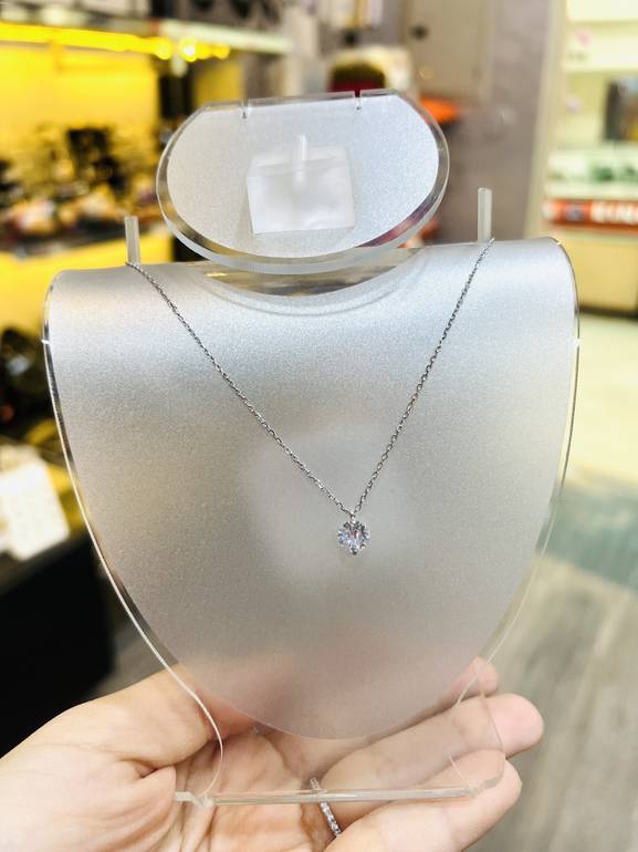 Silver stone necklace 