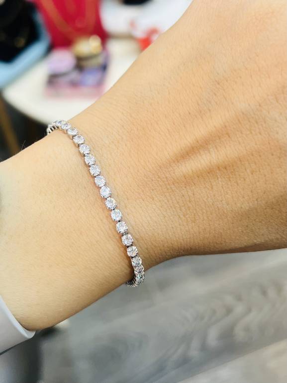 Medium size silver tennis bracelet 