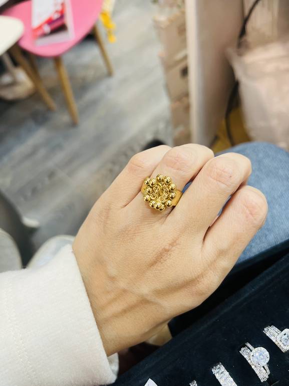 Free size ring 