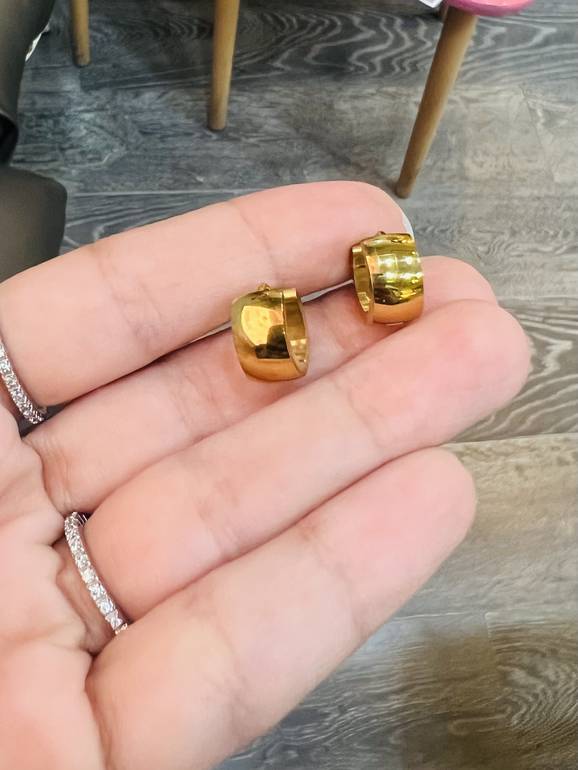Earring بومبيه