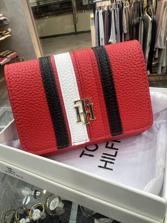 T*mmy wallet 
