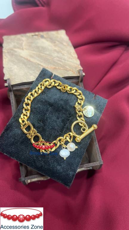 Di*r bracelet