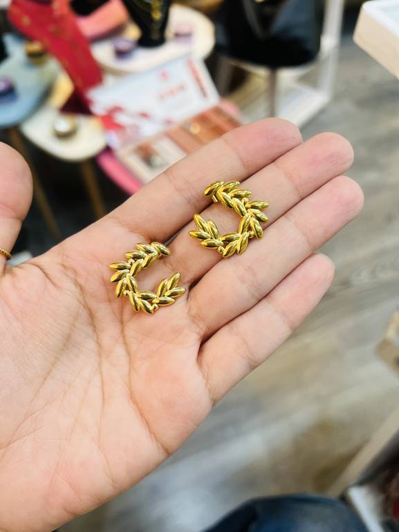 Earring 100