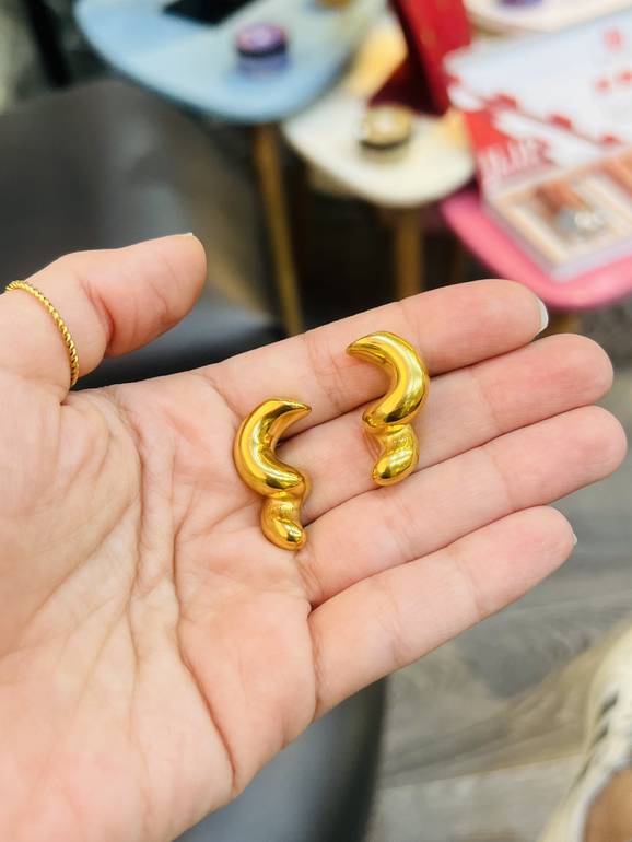 Earring 11