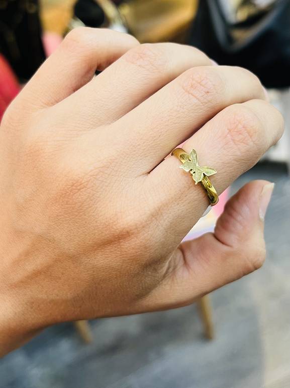 Butterfly ring 