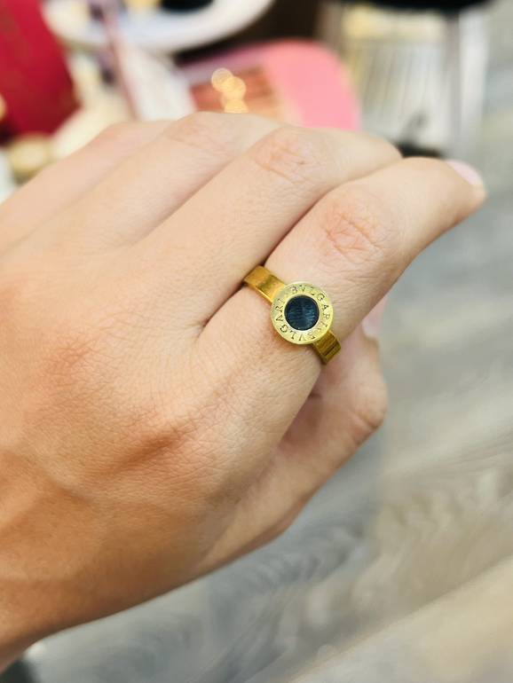 Black bvlag*ri ring 
