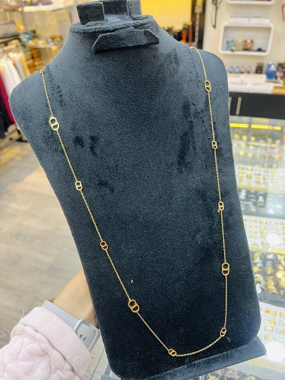 CD long necklace 