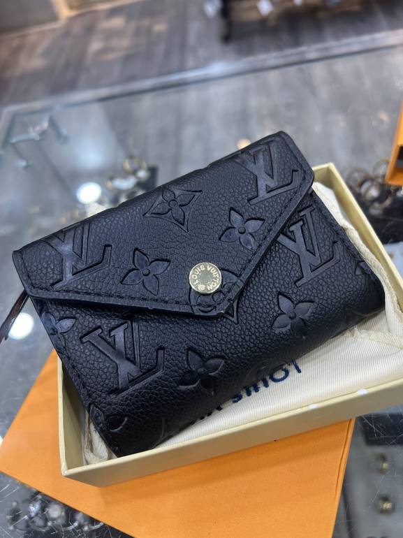 L*V wallet  black 