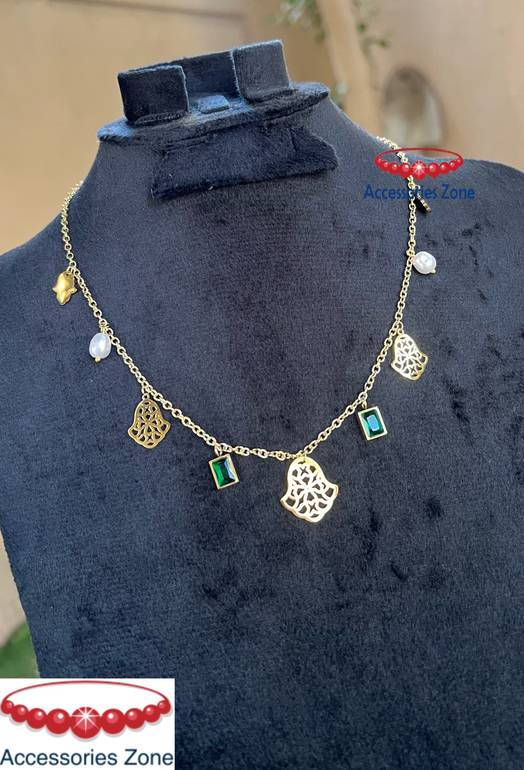 Short necklace 22