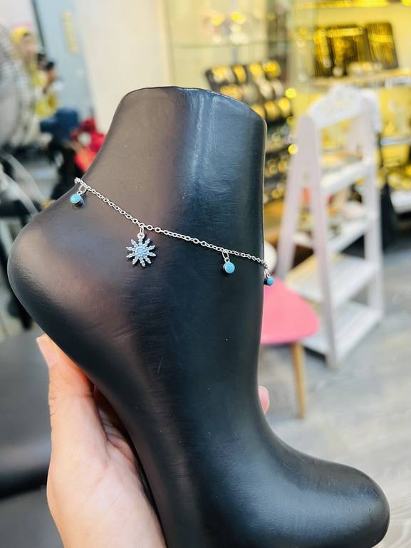 Anklet 
