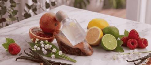 حكاية عطرٍ وُلد من رحم البراءة