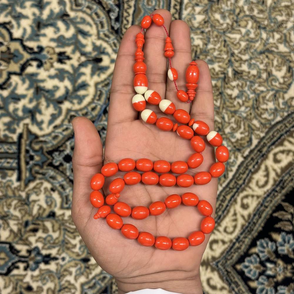 بلياردو احمر  