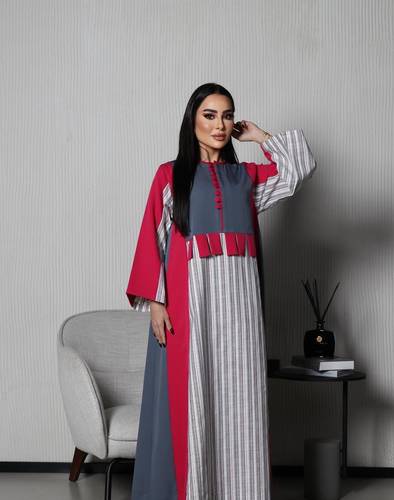 جلابية كريب باربي وشال مطعم بمخمل