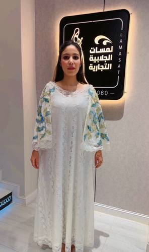 جلابية دانتيل مبطن