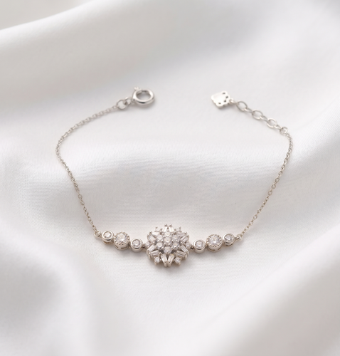 اسورة Luxury Halo فضة عيار 925