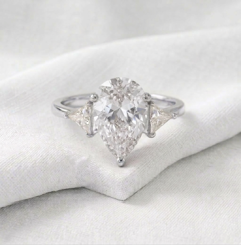 خاتم السوليتير بير Pear Cut Solitaire  فضة عيار 925