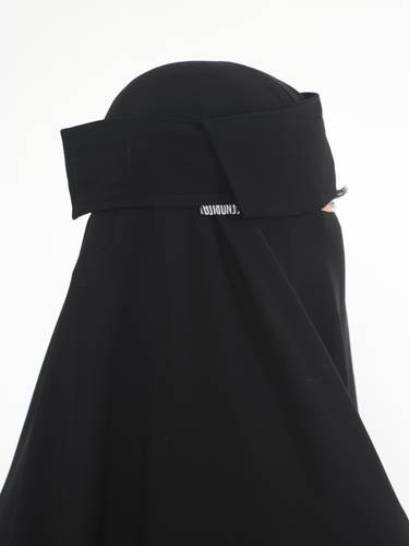 نقاب ملكي لاصق