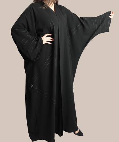 عباية سوداء بخامة كريب سنيوريتا 