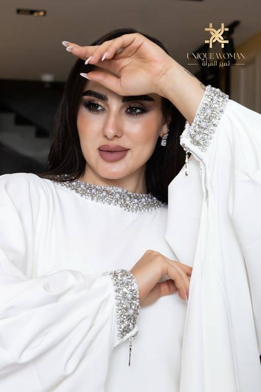 فستان كريكور جابوتيان (ابيض)