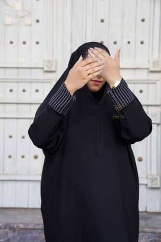 عباية راس بـ كم قابل للطي Z669
