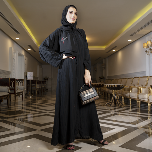 عباية سادة كتف كم واسع