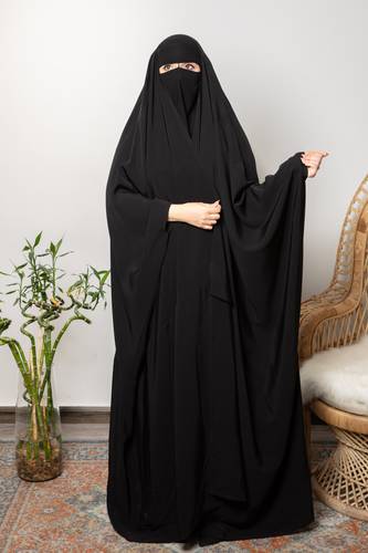 عباية راس بشت كم عادي خبانة من الوسط قماش صالونا