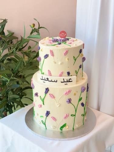 كيك مناسبات دورين تغطيه كريمه كامل 
