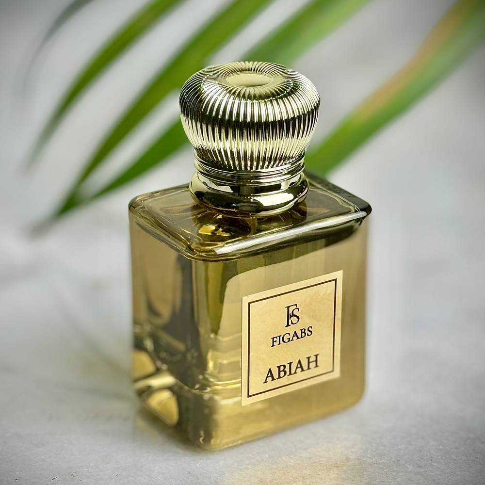 عطر عبيه: كل ما تحتاج معرفته عن هذا العطر المميز