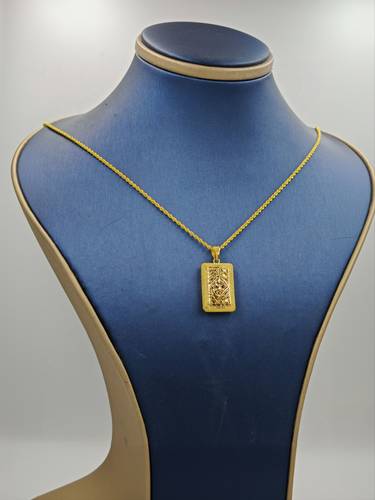 عقد ذهب عيار 21