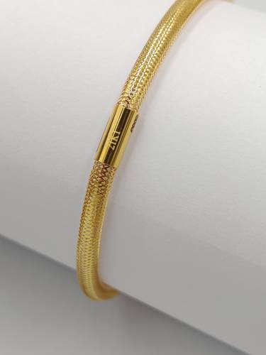 Stretch Bangle 21K Gold