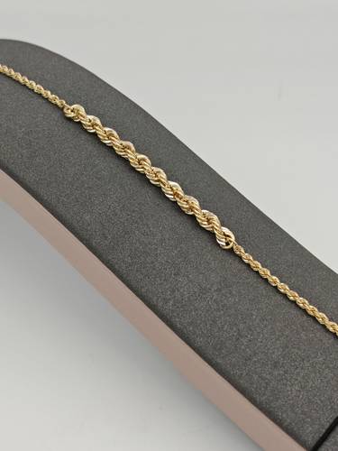 اسوارة ذهب عيار 18